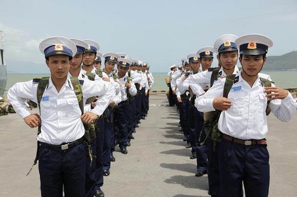 Tiễn chàng hải quân